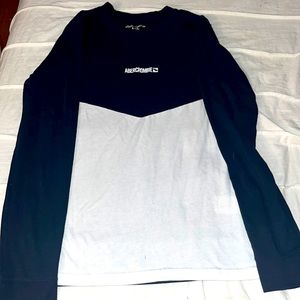 Long sleeved tee